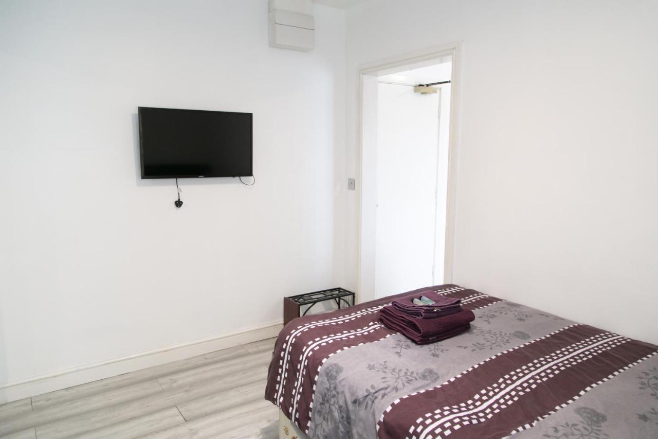 Hills View Apartments Манчестер Экстерьер фото