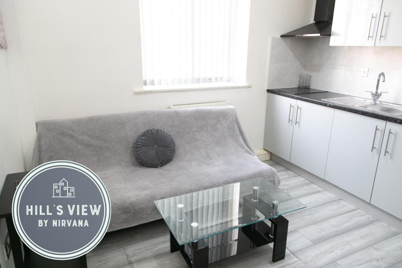 Hills View Apartments Манчестер Экстерьер фото